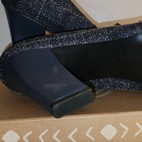 Nine West Pumps 10M Like New exterior* - Picture 6 of 9